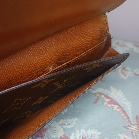 Louis Vuitton Monogram 3 Slot Credit Card Slim Wallet - Picture 10 of 11